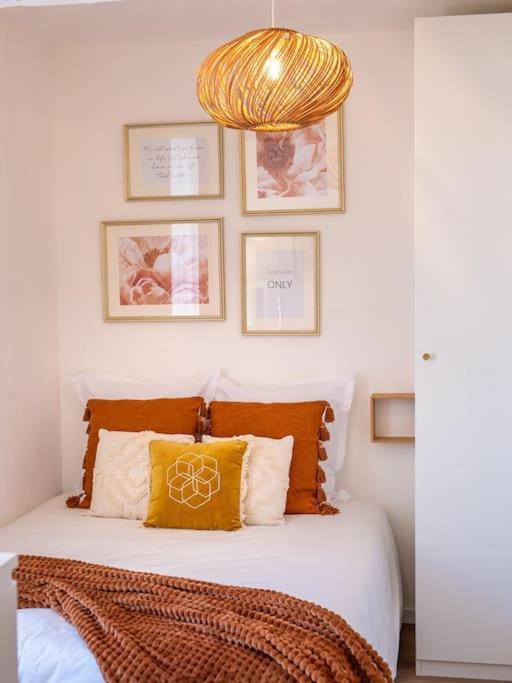 Le Cocoon - Appartement Dans Maison Du Xviieme Siecle Фужер Экстерьер фото